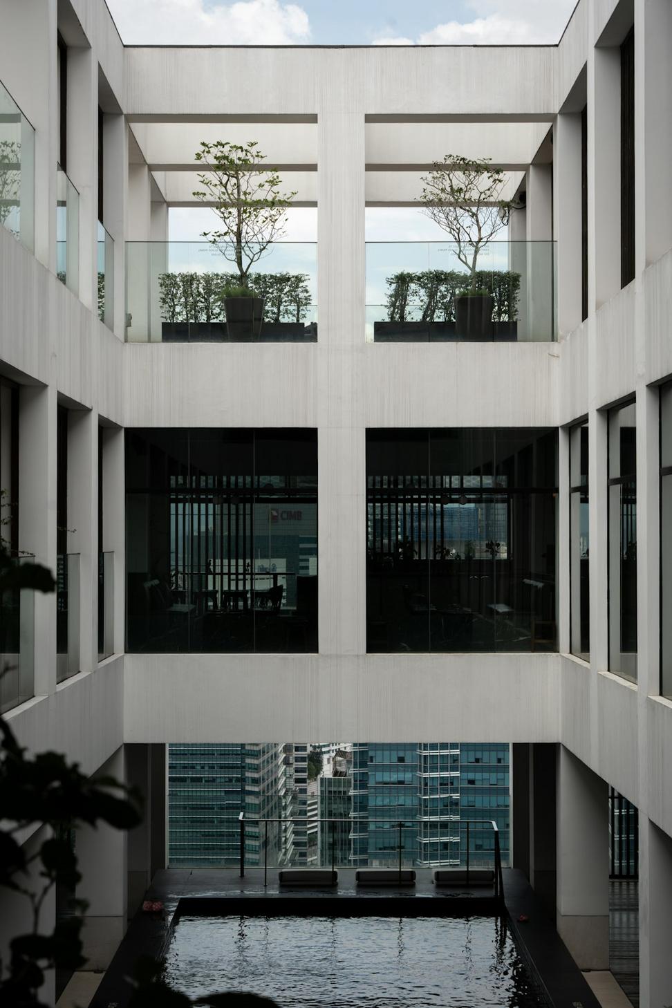 Glimmer Storm Quix Office